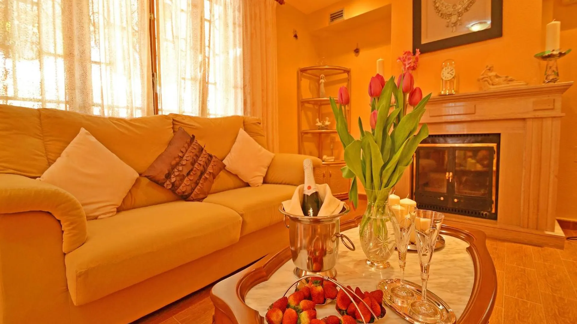 Beautiful Villa With Garden El Toro  0*, El Toro (Mallorca)