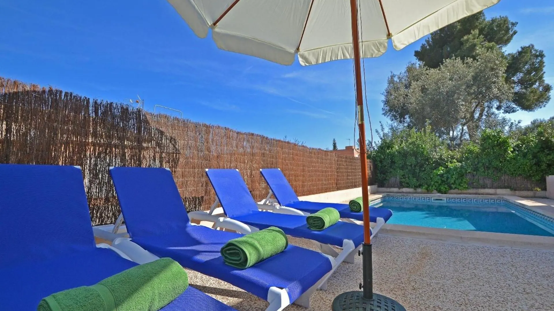 Beautiful Villa With Garden El Toro  0*, El Toro (Mallorca)